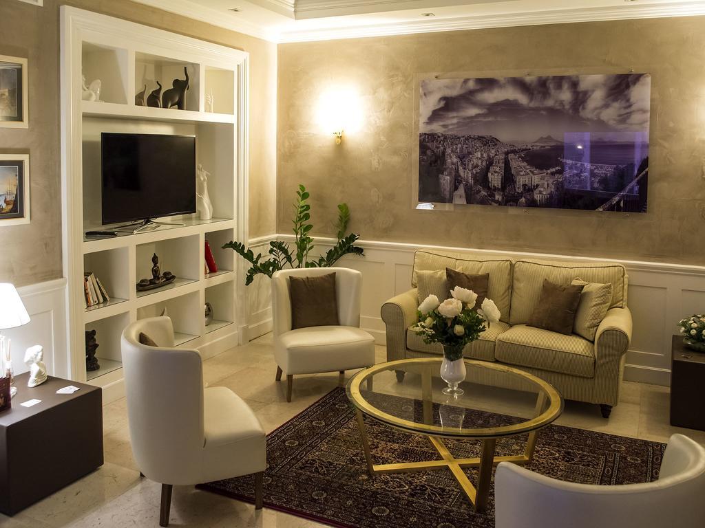 Hotel San Pietro Napoli Esterno foto