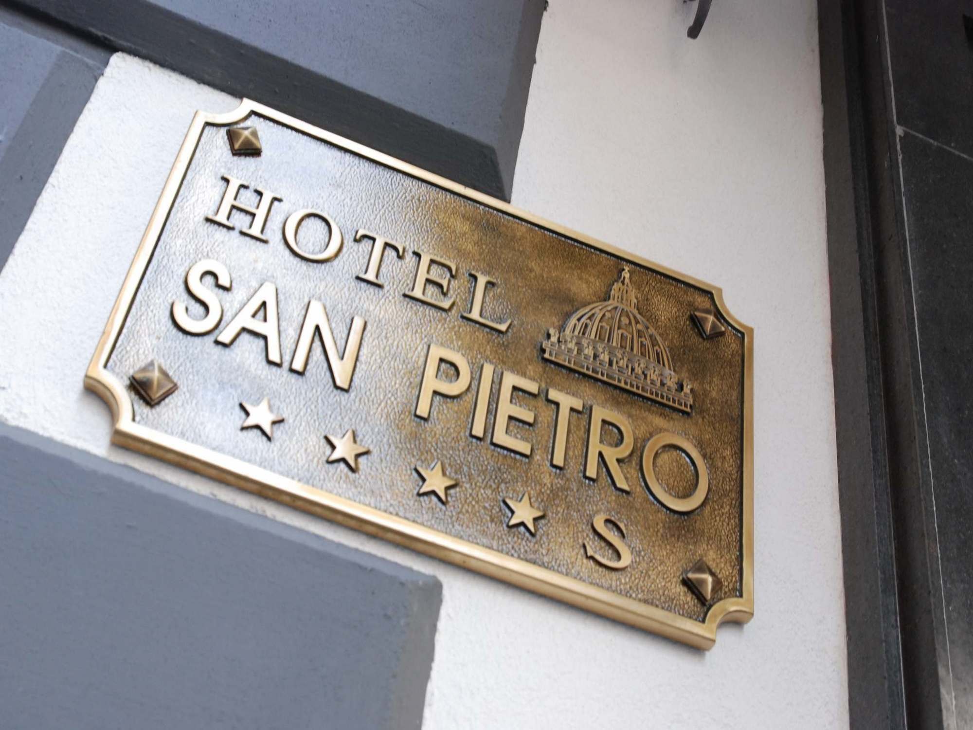 Hotel San Pietro Napoli Esterno foto