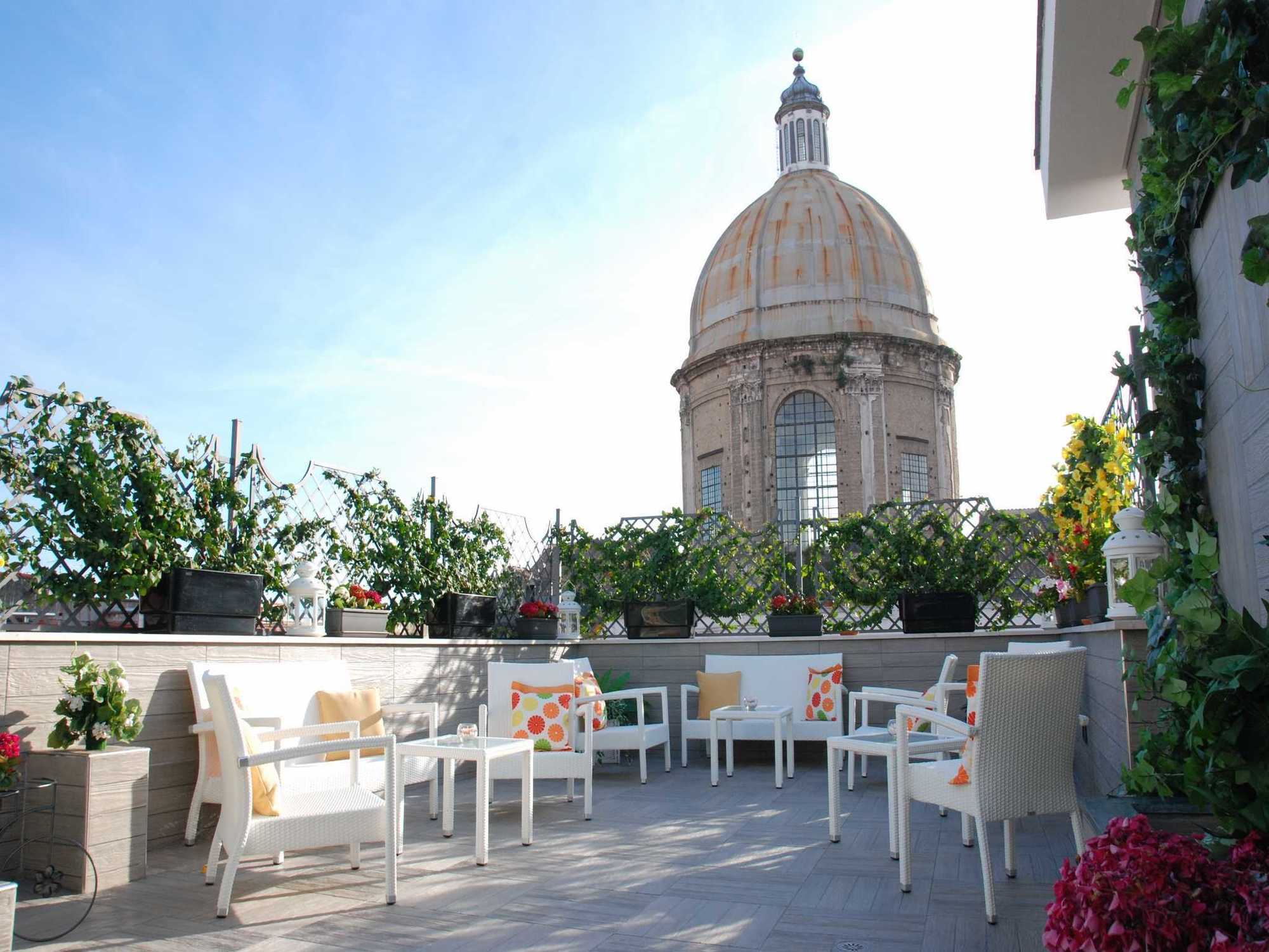 Hotel San Pietro Napoli Esterno foto