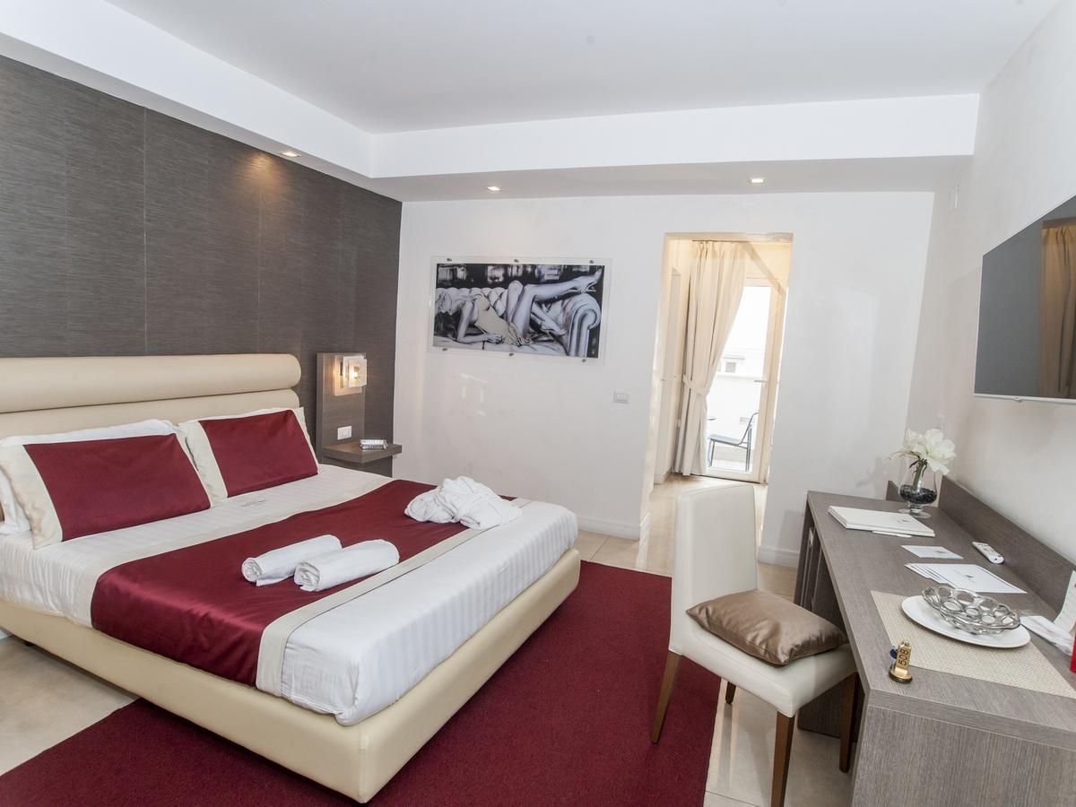 Hotel San Pietro Napoli Esterno foto