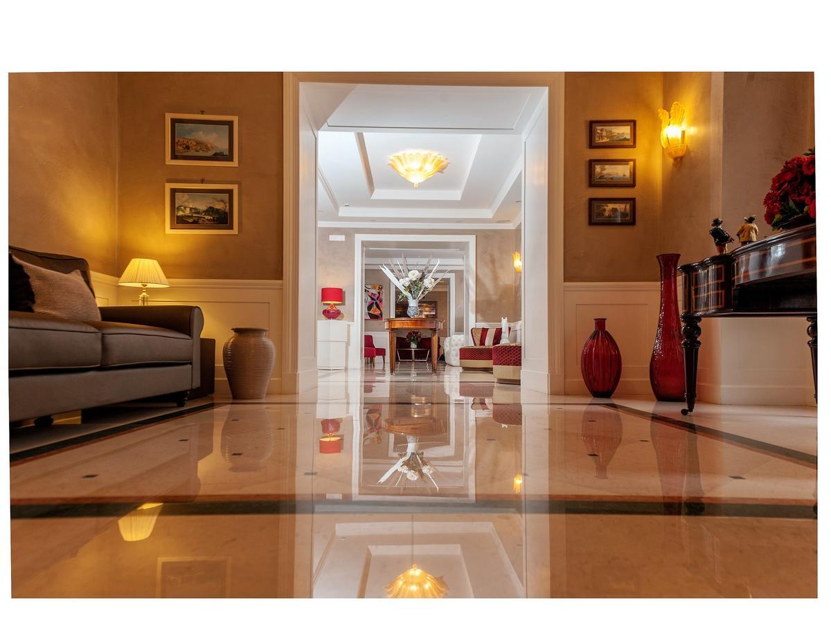 Hotel San Pietro Napoli Esterno foto